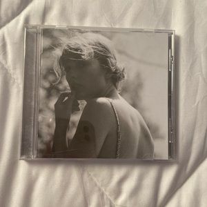 taylor swift folklore cd